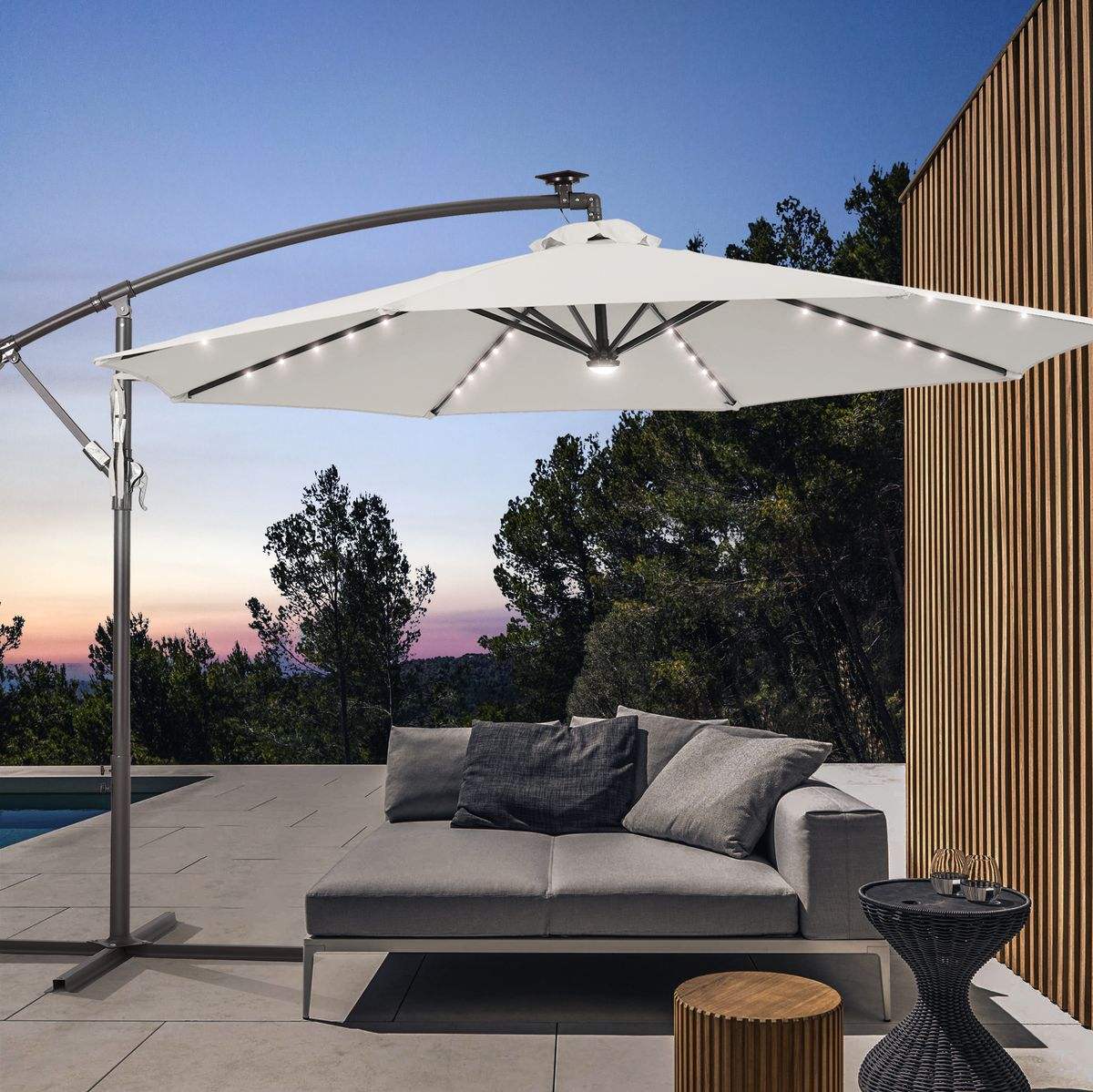 SONKUKI CSF LED 10ft Offset Umbrella.