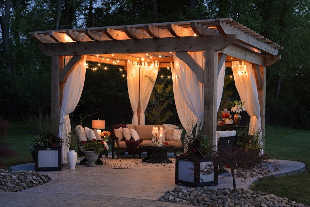 Building a Budget-Friendly Pergola: Transform Your Outdoor Space - Sonkuki