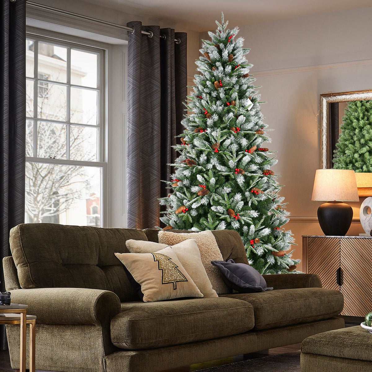 PE/PVC Tree Red Fruit & Pine Cone - Sonkuki