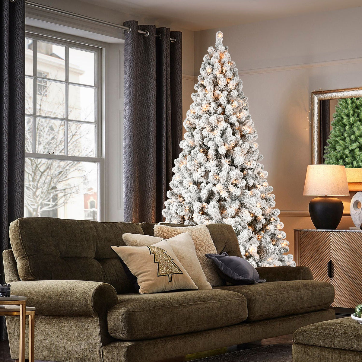 Pre-Lit PVC Flocked Christmas Tree - Sonkuki