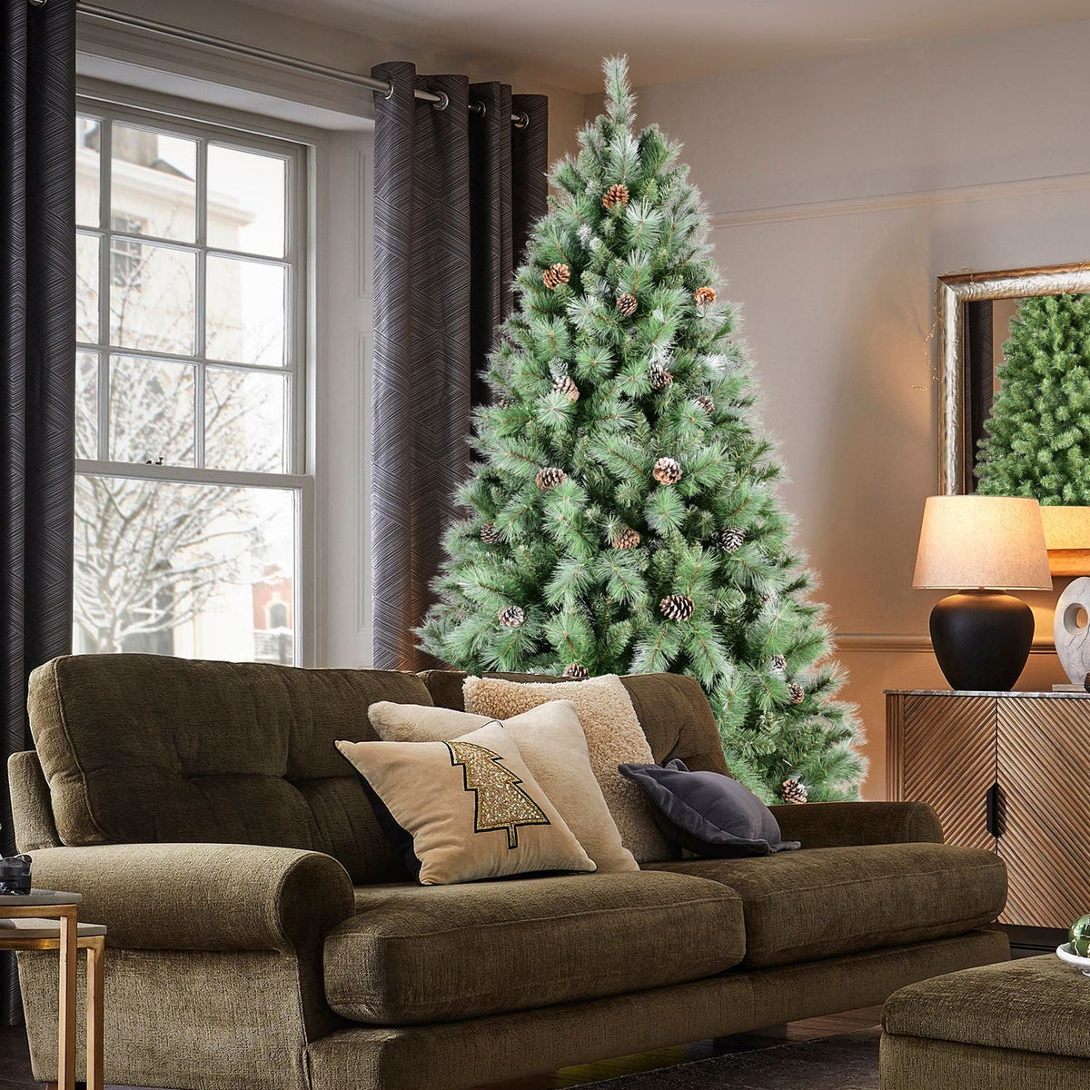 PVC/Hard Needle Mixed Tree with Pine Cones - Sonkuki