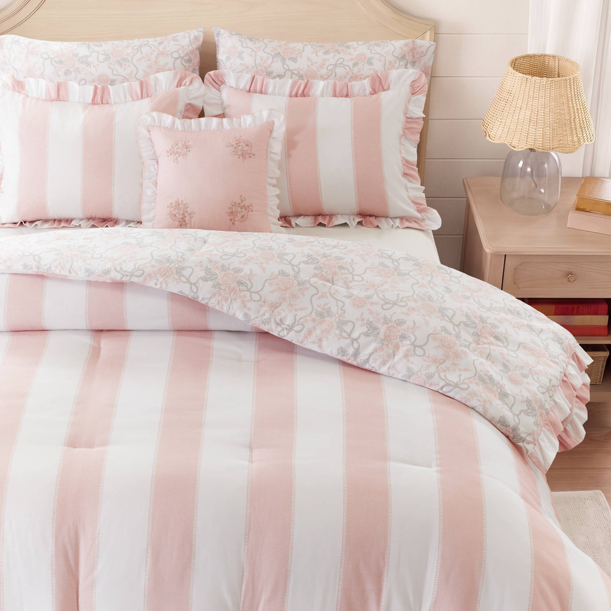 Wide Stripe Comforter Set - product image 13